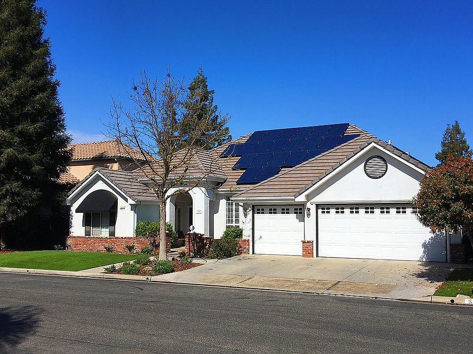 1st image of 584 E Ahwahnee Ave