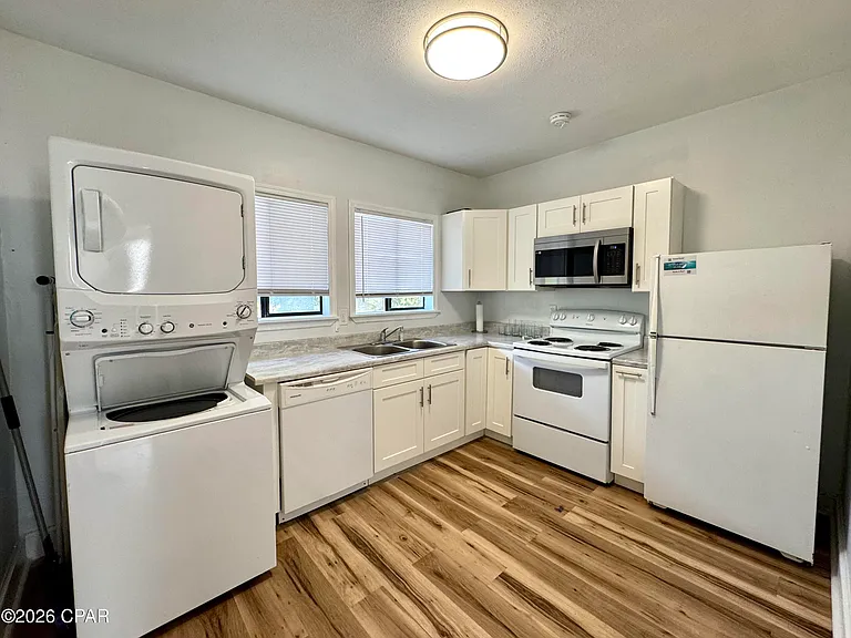 422 Magnolia Ave #4 — Photo 7