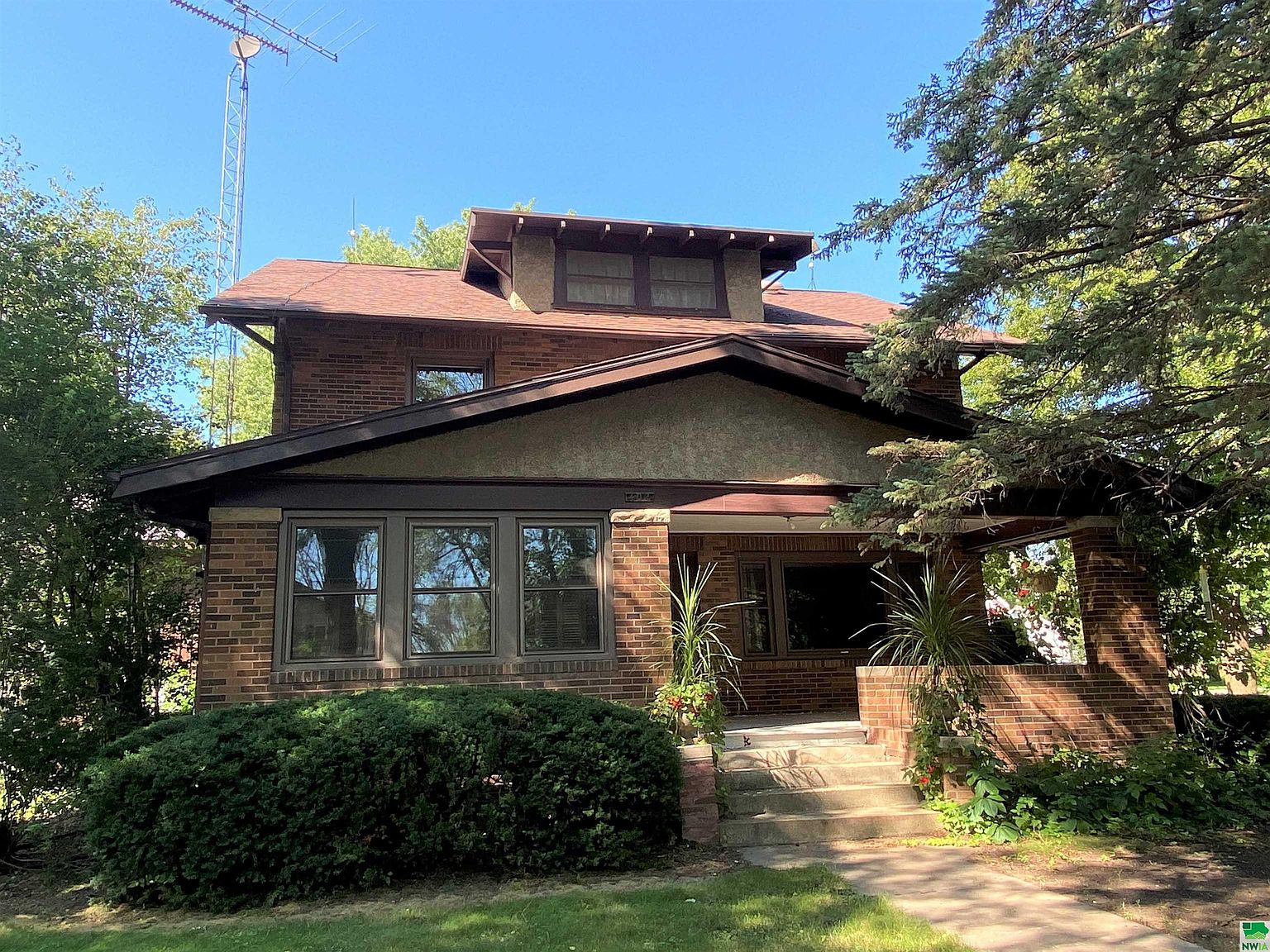 402 Walnut St, Albert City, IA 50510 Zillow