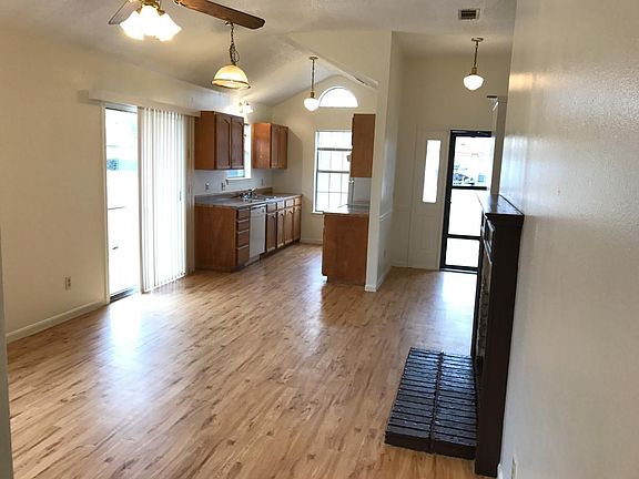 5th image of 2506 Marlin Dr
