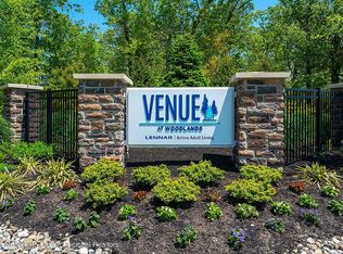 173 Woodside Ln, Whiting, NJ 08759