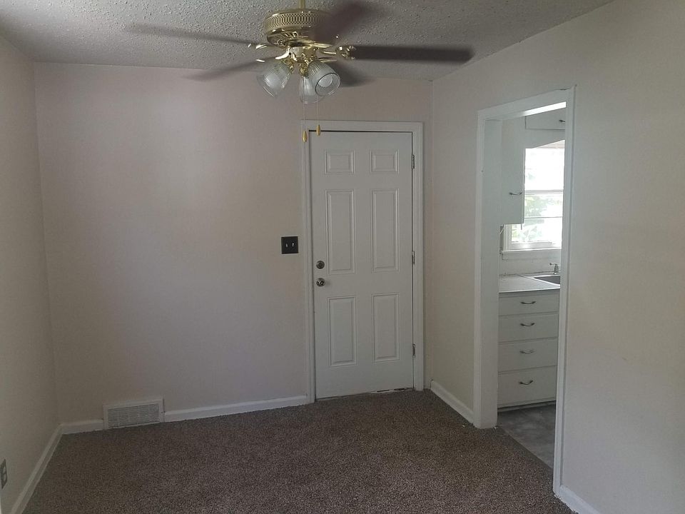 2nd image of 5818 Bellefontaine Ave