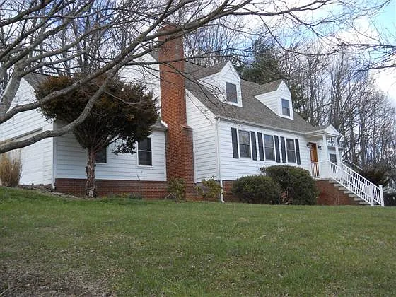 405 Georgia St photo 1