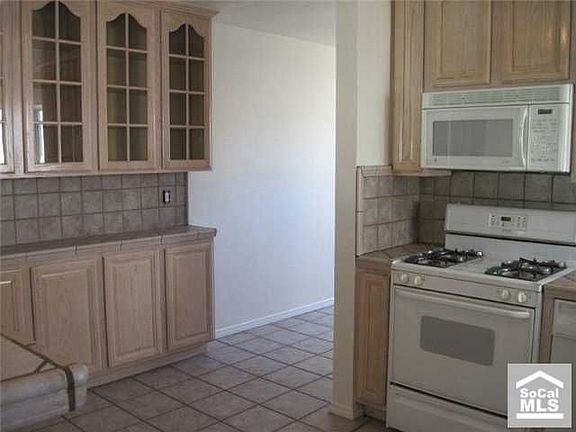 2nd image of 4807 Dunrobin Ave