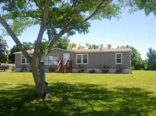 100 Johnathan Ct, Beaufort, NC 28516