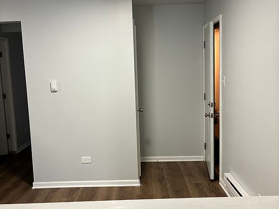 2nd image of 4039 W 119th St Unit 1E