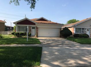 8716 44th St, Lyons, IL 60534