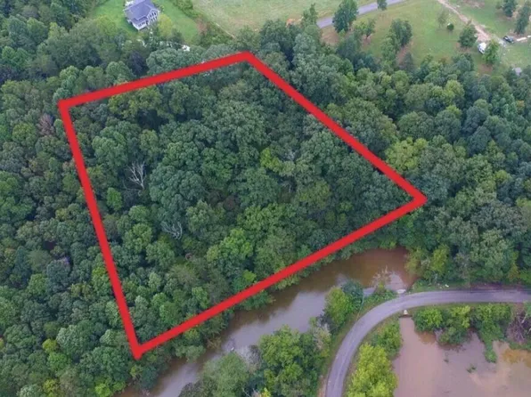0 Bat Creek Shores Ln, Vonore, TN 37885