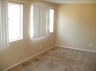 10709 Walnut St, Los Alamitos, CA 90720