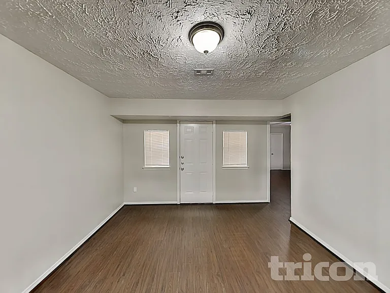 19311 Amistad Dr — Photo 5
