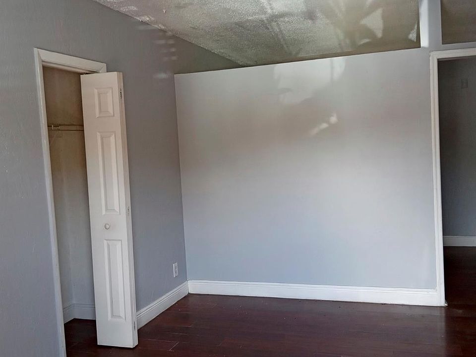 1st image of 4061 N Dixie Highway #22