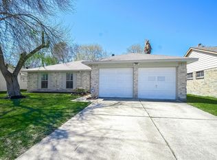 11719 Quicksilver Ct, Houston, TX 77067