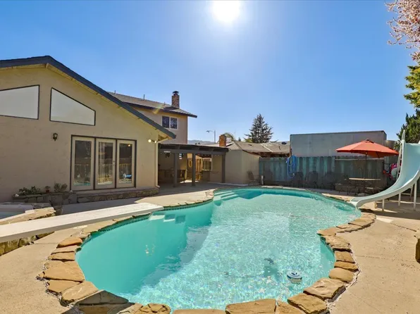 909 Welburn Ave, Gilroy, CA 95020