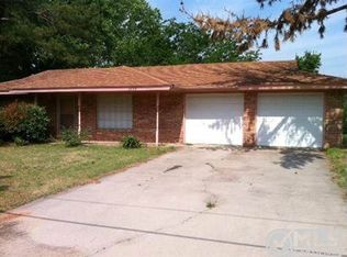 2706 Garland St, Decatur, TX 76234