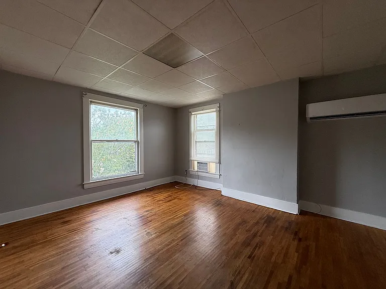 605 W Macon St — Photo 5
