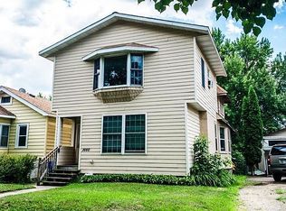 1660 Hewitt Ave, Saint Paul, MN 55104