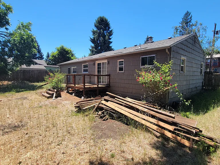 3480 3rd Ave SE — Photo 16