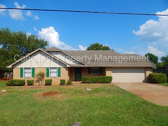1st image of 703 Pheasant Ln