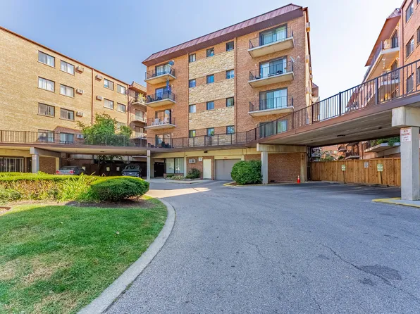 2325 N Neva Ave APT 404B, Elmwood Park, IL 60707