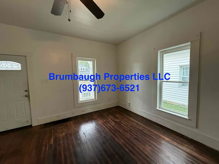1027 Park Ave — Photo 25