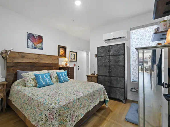 281 Central Avenue image 9 of 17