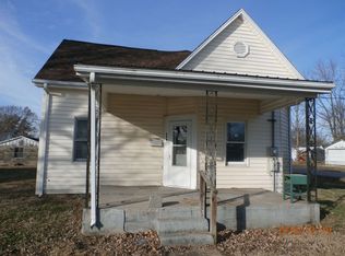 804 S Durbin St, Bicknell, IN 47512