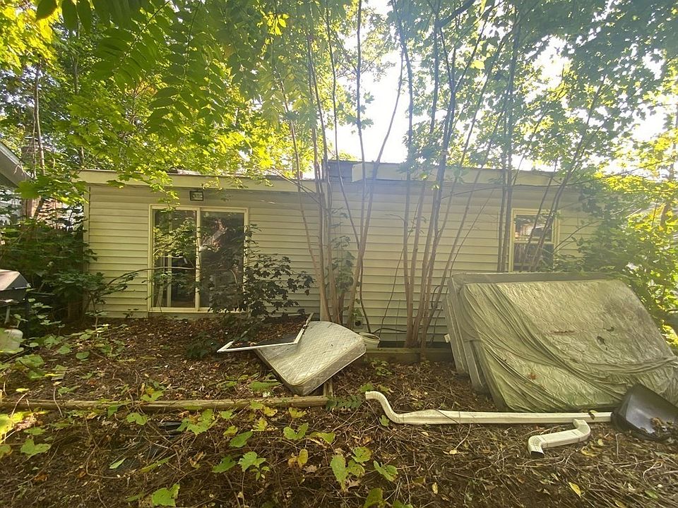 2nd image of 12 England Rd