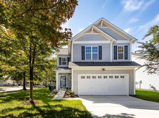 1042 Kensrowe Ln, Matthews, NC 28104