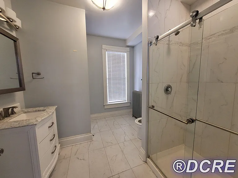 822 Michigan Ave — Photo 17