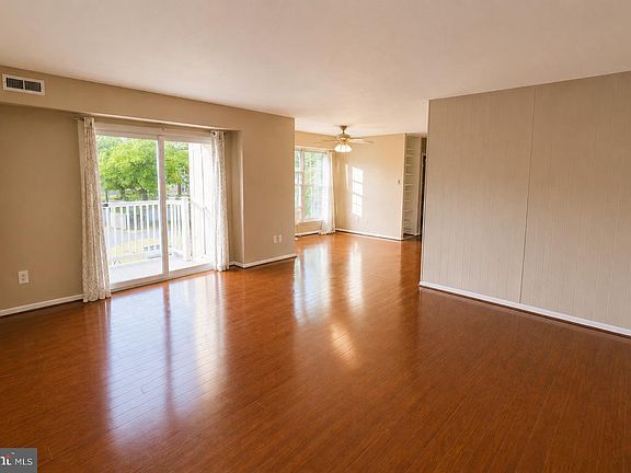 5th image of 275 Green St APT 4G5