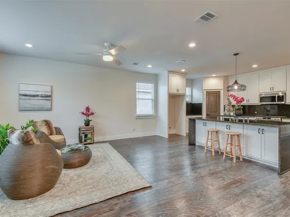 2706 Lawrence St, Dallas, TX 75215