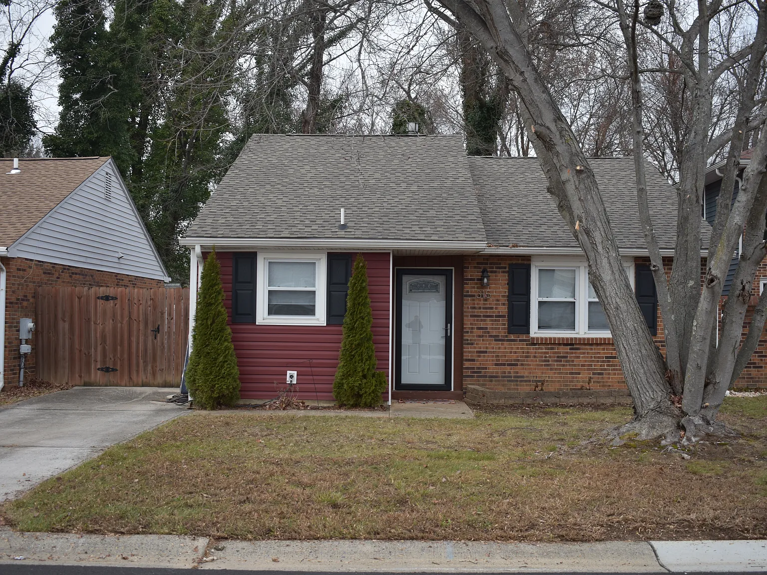 3 bed, 1125 sqft, $2,500 — Photo 1