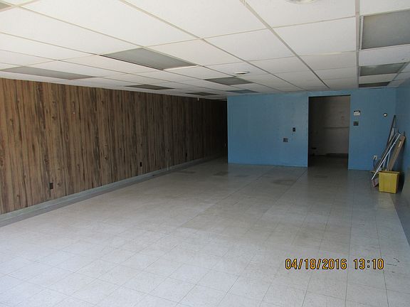 3rd image of 1323 W Main St