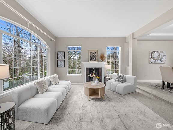 3rd image of 16006 88th Avenue NE