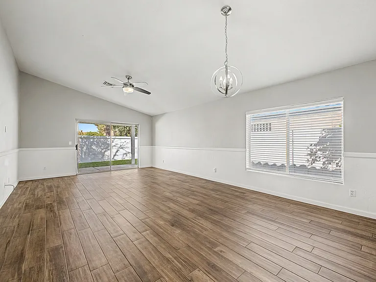 1321 N Malibu Ln — Photo 11