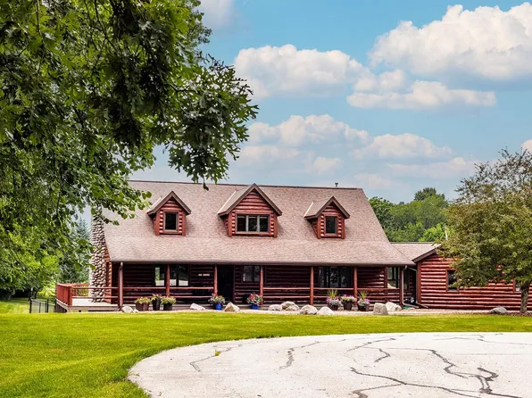 N72W27020 White Pine DRIVE, Lisbon, WI 53089