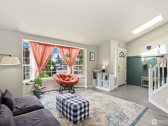 5th image of 12505 133rd Street Ct E