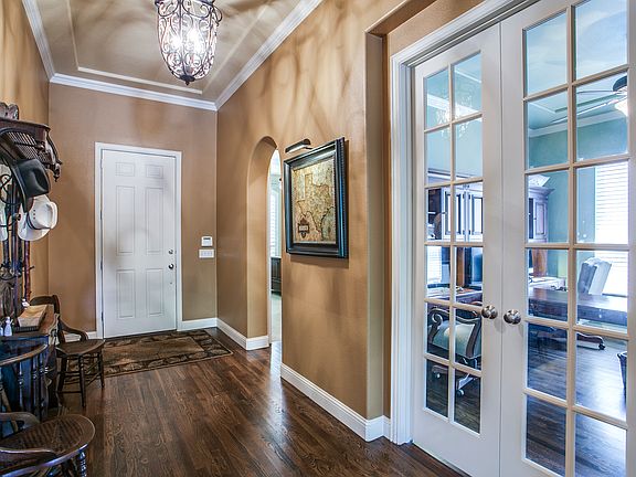 5th image of 8605 Broad Meadow Ln