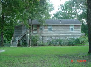 370 River Birch Rd, Burgaw, NC 28425