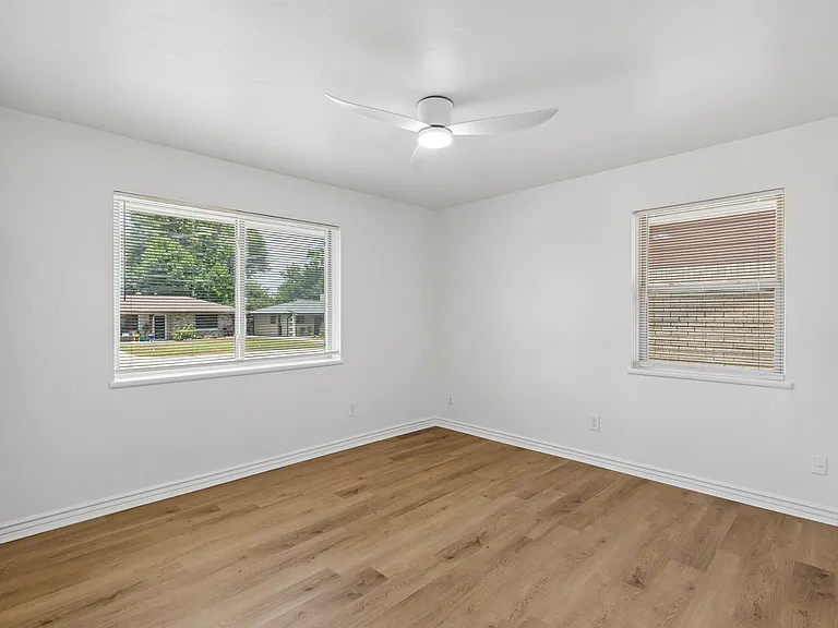 1600 Andover Ct — Photo 19