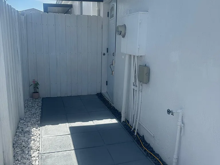 22972 SW 115th Ct — Photo 3
