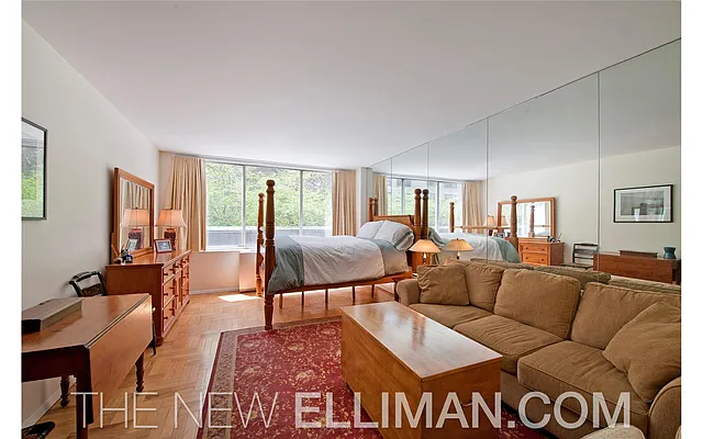 Sold by Douglas Elliman | media 21