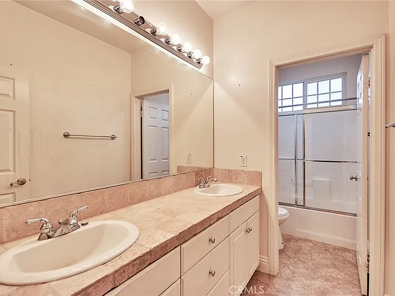 7238 San Carmela Ct — Photo 38