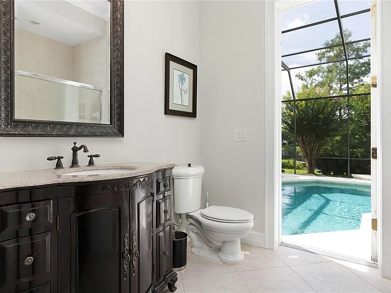 216 Eastpark Dr — Photo 37