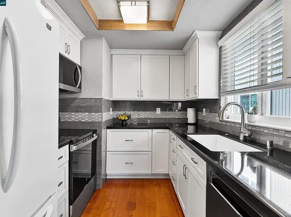 1817 Shirley Dr, Benicia, CA 94510