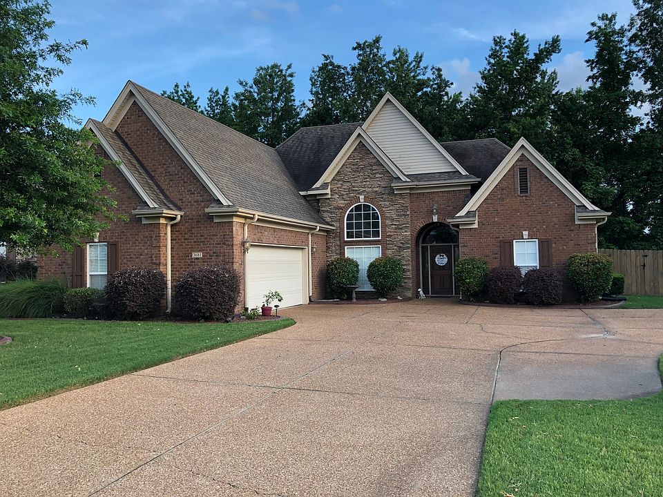 1st image of 3681 Kenton Dr