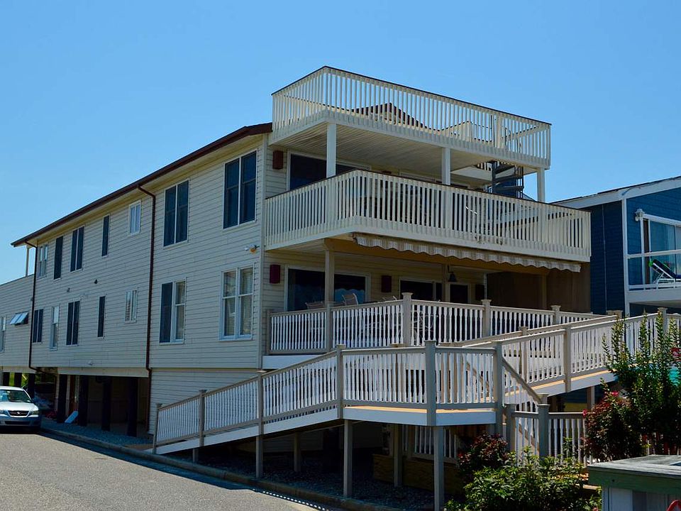 1st image of 3802 Waterview Blvd