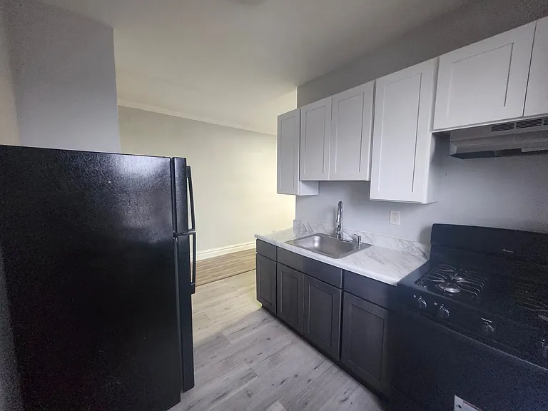 190 Carroll St #41E — Photo 1
