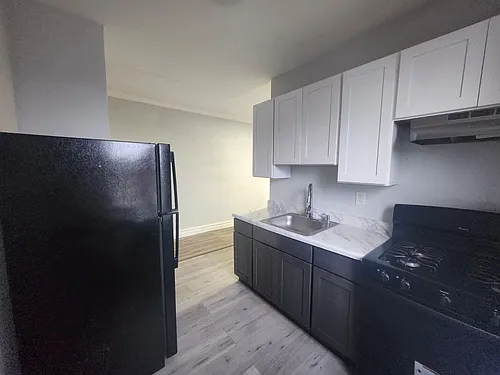 190 Carroll St #41E Photo 1