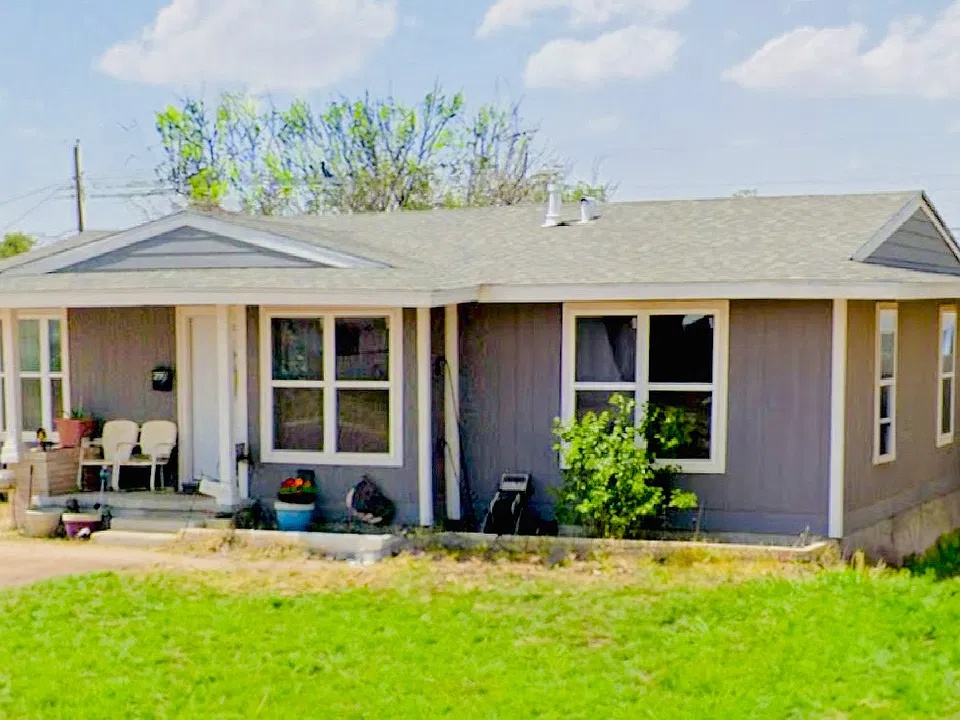2819 Hilltop Dr